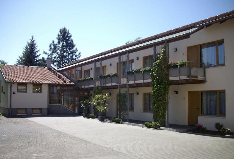 Port Inn Hotel Eichwalde Bagian luar foto
